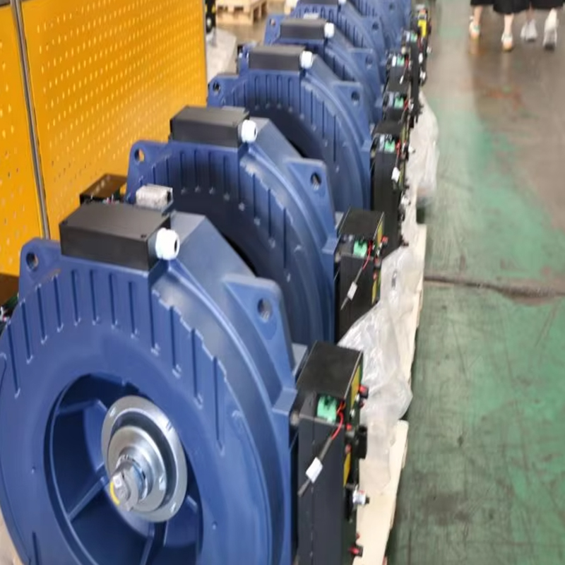 VTSP247 Repuestos para ascensores de pasajeros Accesorios de elevación Máquina de tracción sin engranajes