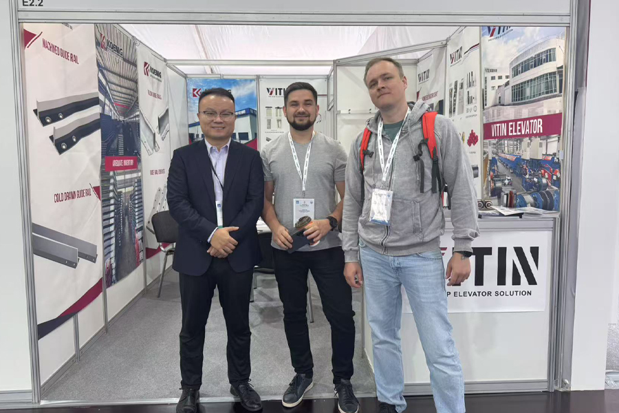 Exposición de ascensores rusos